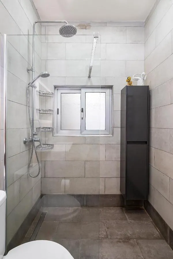 Modern, 2Bd Maisonette With Spacious Yard - Stylish & Close To Seafront Gzira