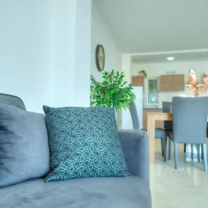 Apartment Bright & Modern 2bedrooms With Sea Views Gogzr-2, Gzira